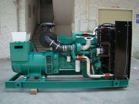 德州1100kw康明斯柴油发电机组